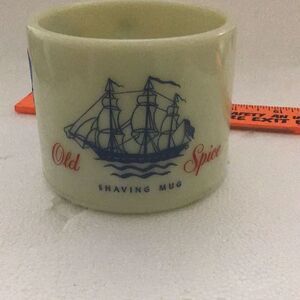 Vintage old spice, shaving mug, great condition, veteran estate sale
